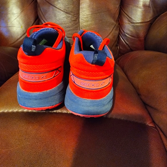 ASICS womens 7.5 Navy and Pink - Picture 2 of 3